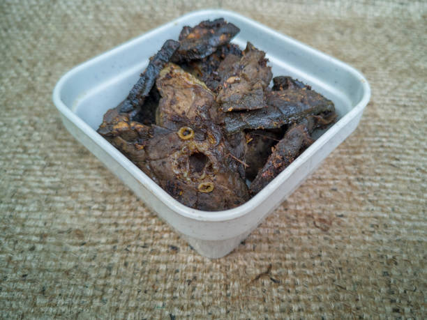Fried cow lung, marinated with spices and herbs, added the red chillies.