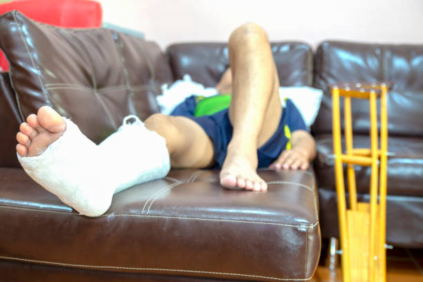 istock Man With Fractured Leg 1063219114