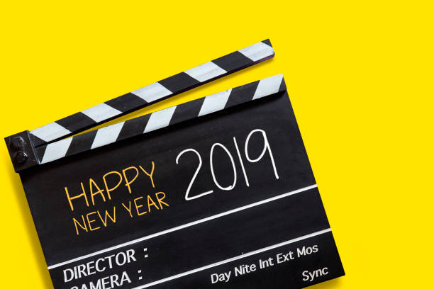 feliz año nuevo 2019, texto de título en la película junta clapeta - new years eve film title fotografías e imágenes de stock