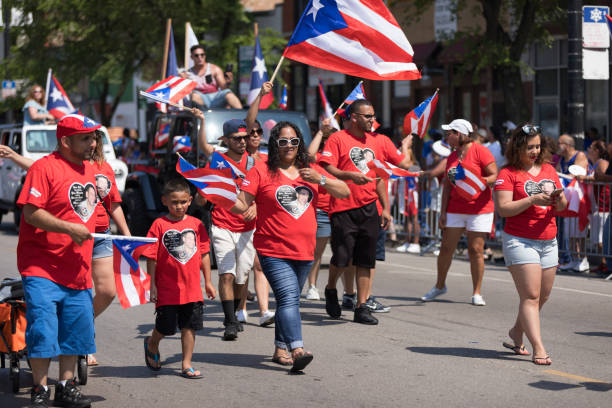 desfile de la gente de puerto rican - puertorriqueño fotografías e imágenes de stock