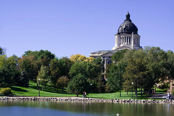 capitole d'état du dakota du sud - south dakota pierre state capitol building usa photos et images de collection