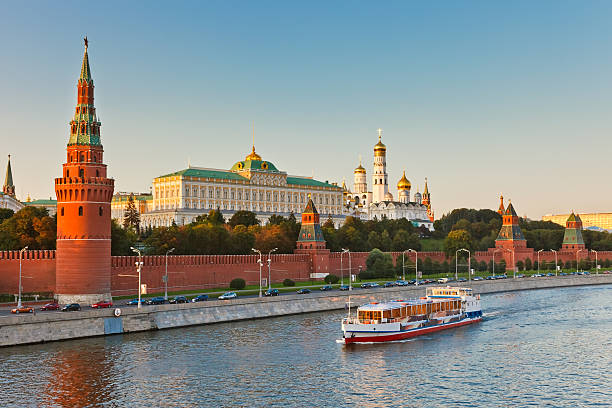 kremlin de moscovo - kremlin imagens e fotografias de stock