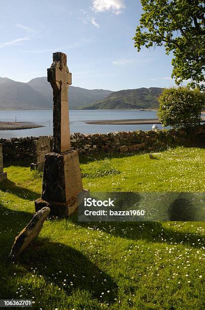 Photo libre de droit de Croix Celtique banque d'images et plus d'images libres de droit de Île de Skye - Île de Skye, Baie de Glenelg, Bras de mer écossais