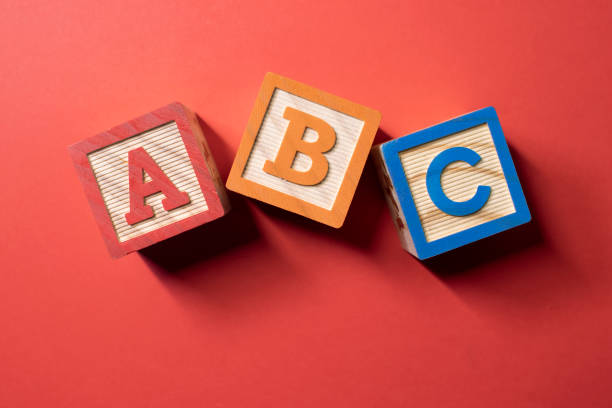 a、b、cの木製ブロック - アルファベット ストックフォトと画像