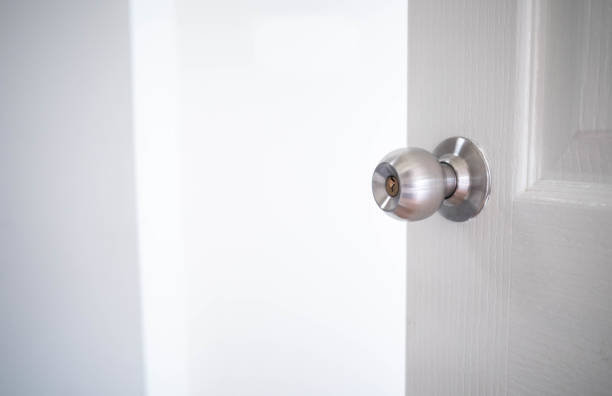 istock Open the door to success 1063688790