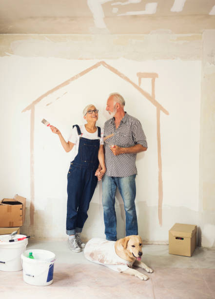 istock Couple remodeling their home 1063710432
