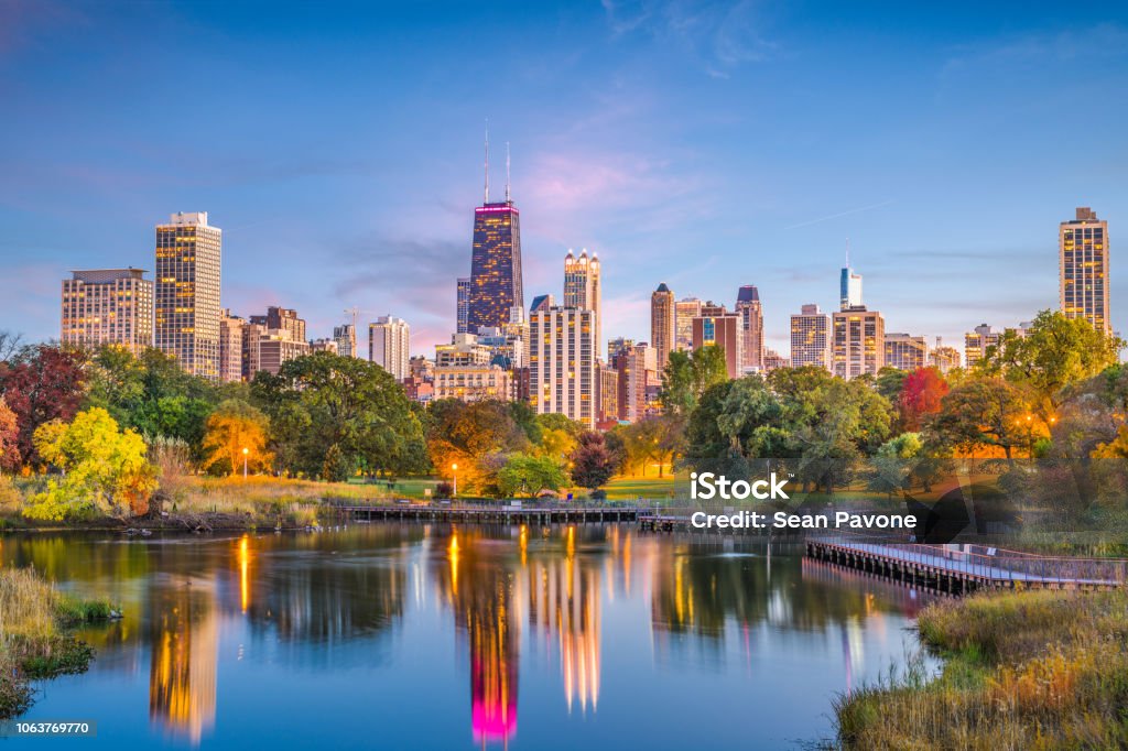 Lincoln Park, Chicago, Illinois Skyline Chicago, Illinois, USA downtown skyline from Lincoln Park at twilight. Chicago - Illinois Stock Photo