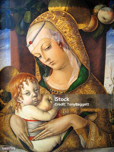 Madonna E Figlio Di Carlo Crivelli 1480 Ad - Fotografie stock e altre immagini di Dipinto - Dipinto, Rinascimento, Periodo medievale