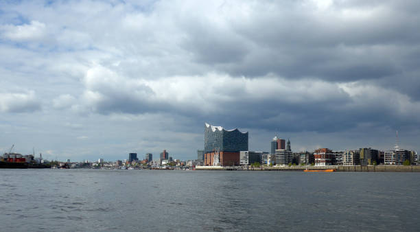 istock Hamburg Cityview Spread 1063821364