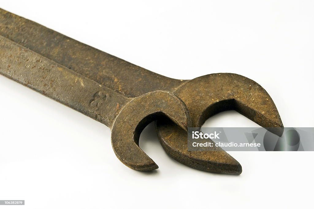 Vieux outils de travail. Image en couleur - Photo de Clé anglaise libre de droits