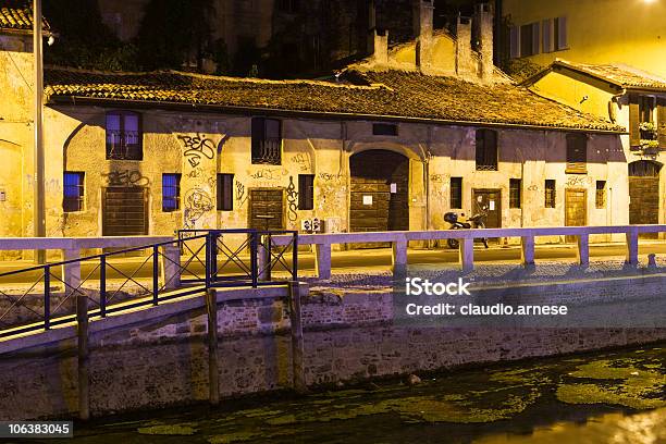 Foto de Milano Por Diária e mais fotos de stock de Milão - Milão, Noite, Alto contraste