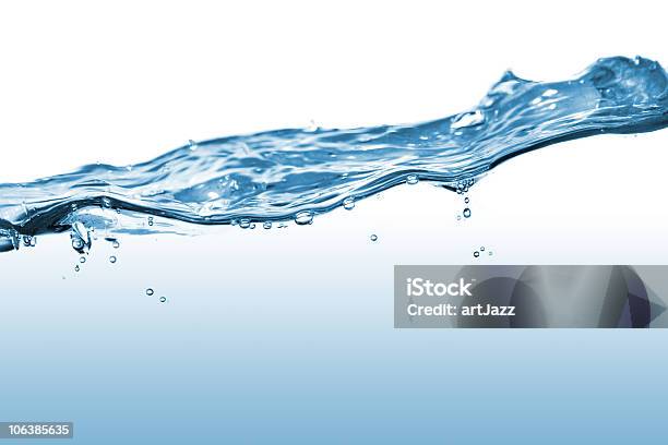 Water Splash Isoliert Auf Weiß Stockfoto und mehr Bilder von Abstrakt - Abstrakt, Aktivitäten und Sport, Alkoholisches Getränk