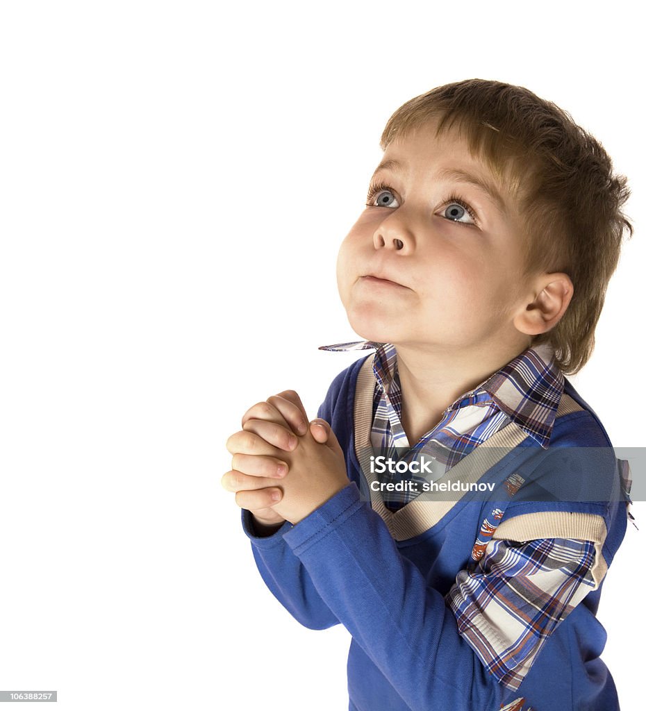 prayng мальчик - Стоковые фото Ребёнок роялти-фри