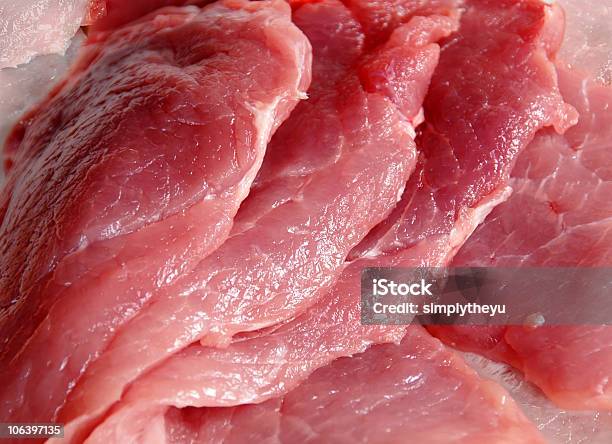 Carne Cruda - Fotografie stock e altre immagini di Alimentazione sana - Alimentazione sana, Astratto, Bistecca di manzo