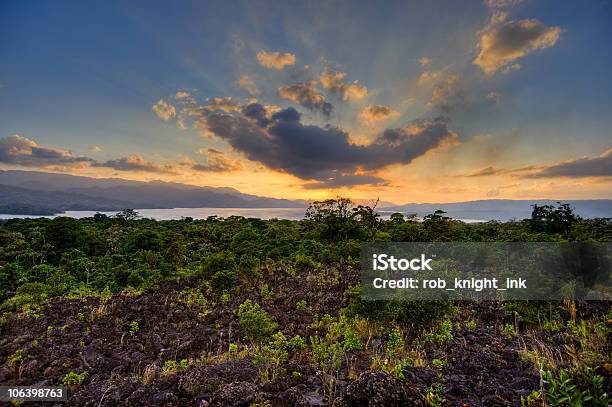 Jezioro Arenal - zdjęcia stockowe i więcej obrazów 2009 - 2009, Ameryka Środkowa, Arenal Lake