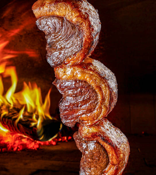 picanha, barbecue tradizionale brasiliano. - green steak food gourmet foto e immagini stock