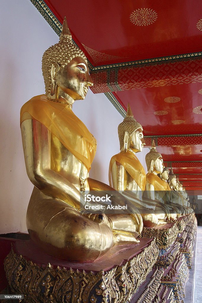 Statue di Buddha dorato - Foto stock royalty-free di Antico - Vecchio stile
