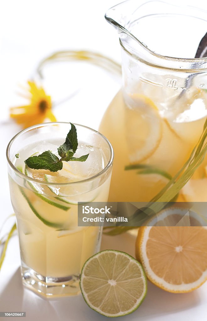 Limonada de casero - Foto de stock de Amarillo - Color libre de derechos