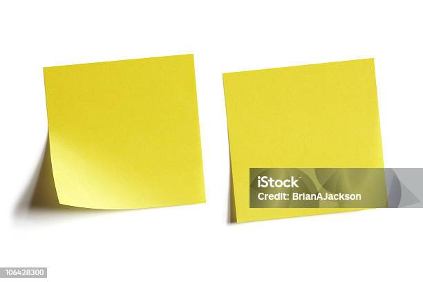 Gelbe Klebezettel Stockfoto und mehr Bilder von Block mit Benachrichtigungs-Zetteln - Block mit Benachrichtigungs-Zetteln, Draufsicht, Klebezettel