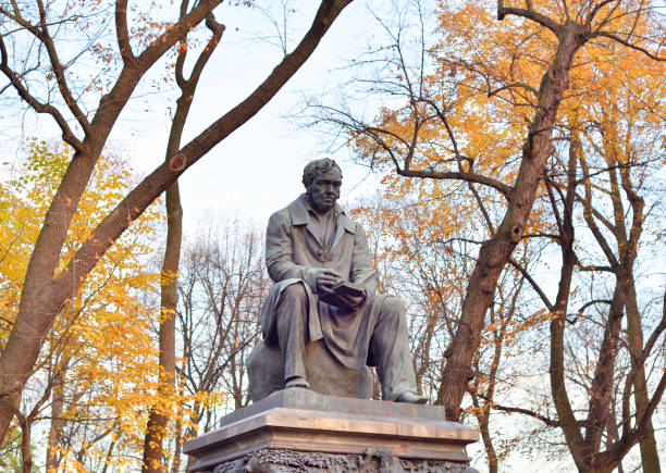 istock Monument to Ivan Krylov in the Summer Garden. 1064291950