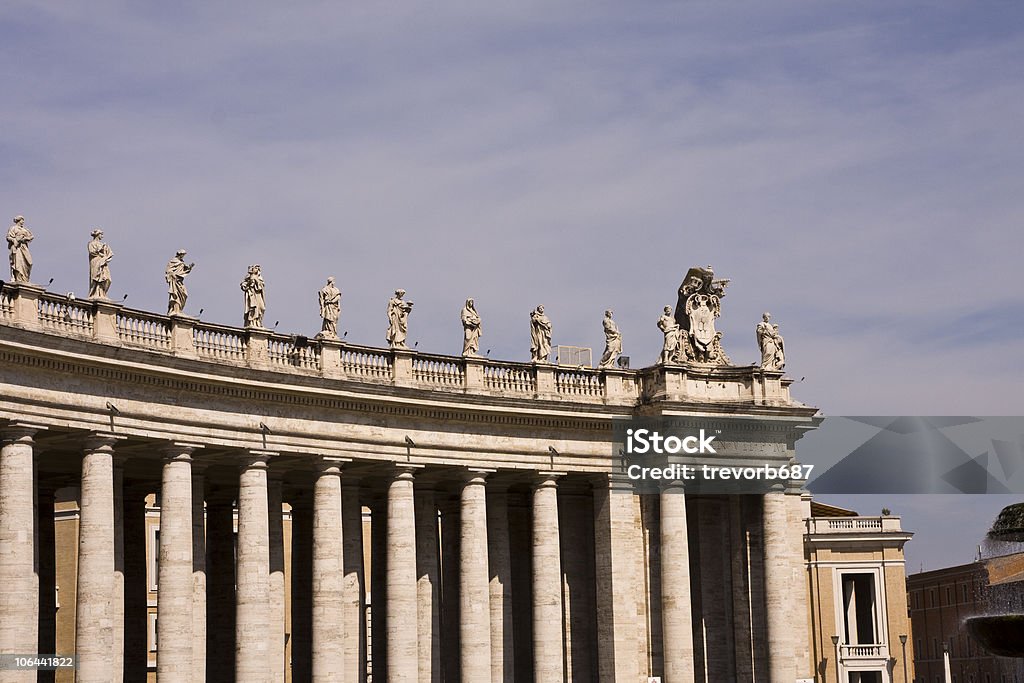 Vaticano colonnade - Foto de stock de Alto - Descrição Geral royalty-free