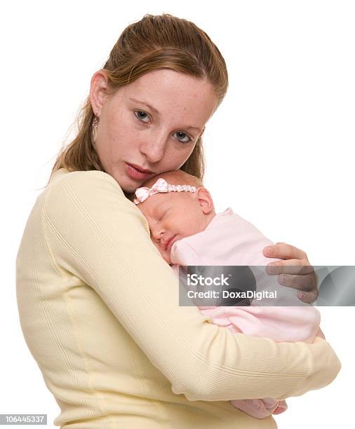 Mãe E Bebê Recémnascido - Fotografias de stock e mais imagens de Adolescência - Adolescência, Adulto, Bebé