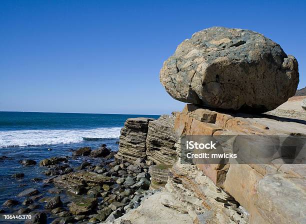 Boulder An Der Küste Von San Diego Stockfoto und mehr Bilder von Anhöhe - Anhöhe, Berg, Blau