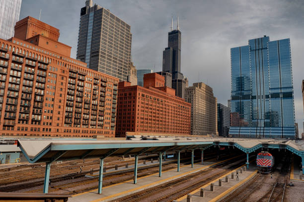 istock Ogilvie transportation center platafforms 1064475332