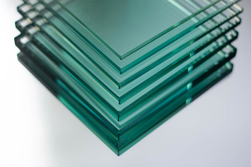 Glass Factory  produce many transparent glass thickness is not equal.