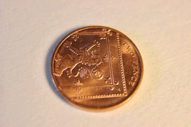 two pence - british currency coin two pence coin british coin imagens e fotografias de stock