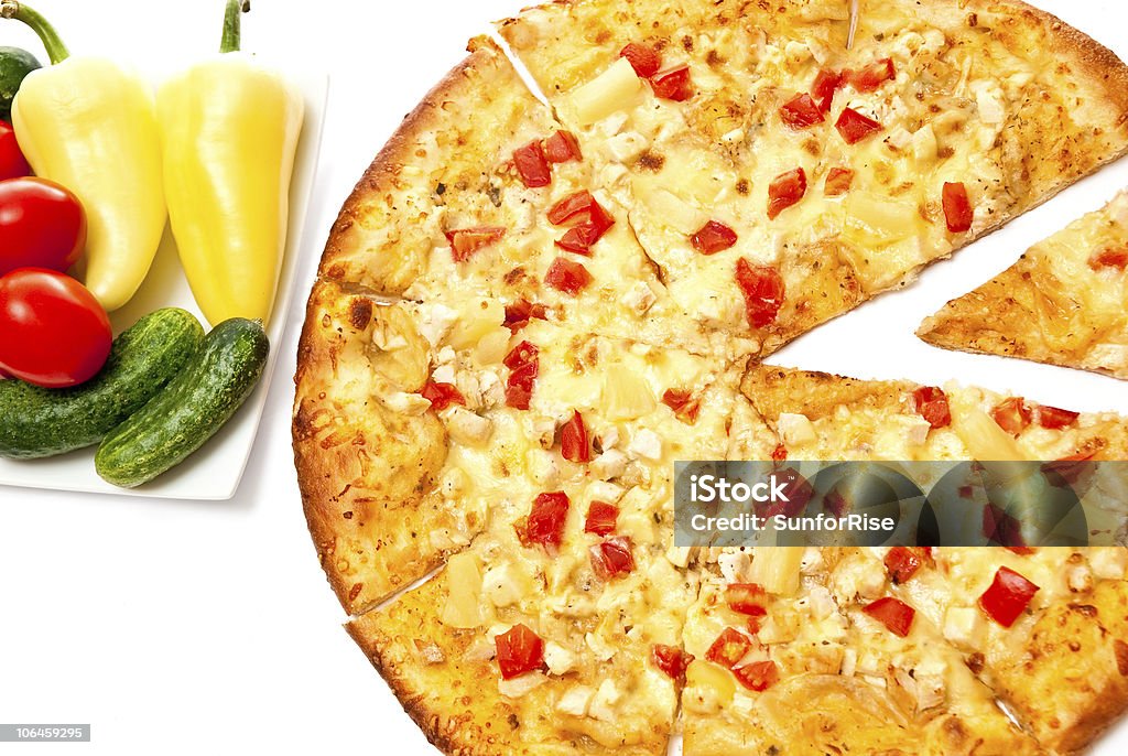 pizza fresca - Foto stock royalty-free di Ananas