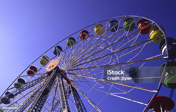 Foto de Rodagigante e mais fotos de stock de Assento de veículo - Assento de veículo, Atração de Parque de Diversão, Carro