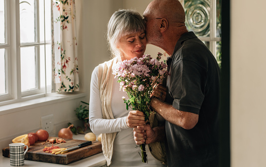 https://media.istockphoto.com/id/1064683172/photo/romantic-senior-couple-at-home-expressing-their-love.jpg?b=1&s=170667a&w=0&k=20&c=ljoftHZsL3iq24guA3ufnkxoXDYIA3BT0kU7iJRzILo=