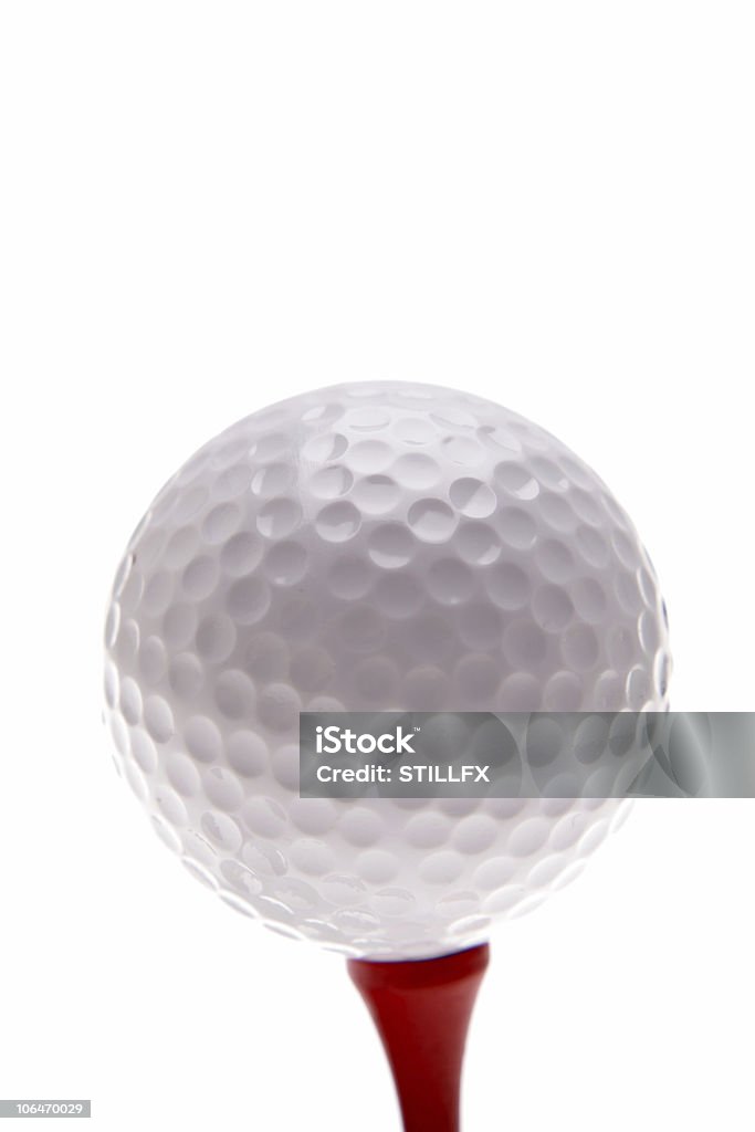 Мяч для гольфа на футболке - Стоковые фото Без людей роялти-фри