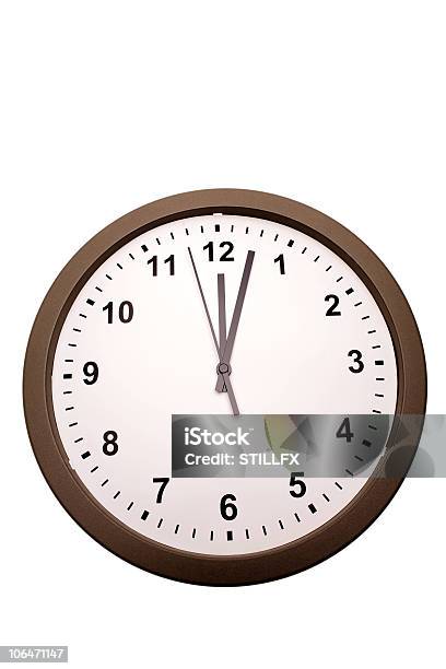 Relógio De Parede - Fotografias de stock e mais imagens de Conceito - Conceito, Contagem Regressiva, Círculo