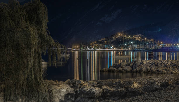 istock Spiagggia Campagnola, Lake Garda 1064733122