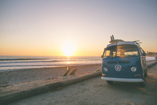 classic california surf culture - vintage vehicle imagens e fotografias de stock