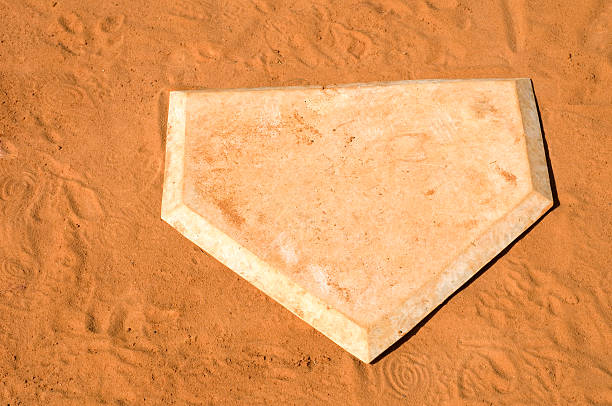 home plate - baseball dirt softball baseball diamond stock-fotos und bilder