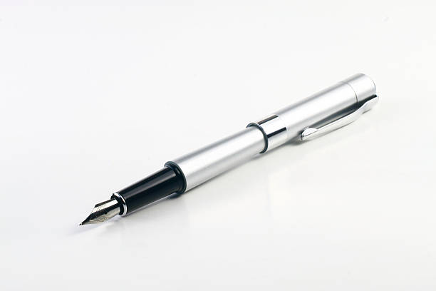 penna stilografica - luxury pen office supply fountain pen foto e immagini stock