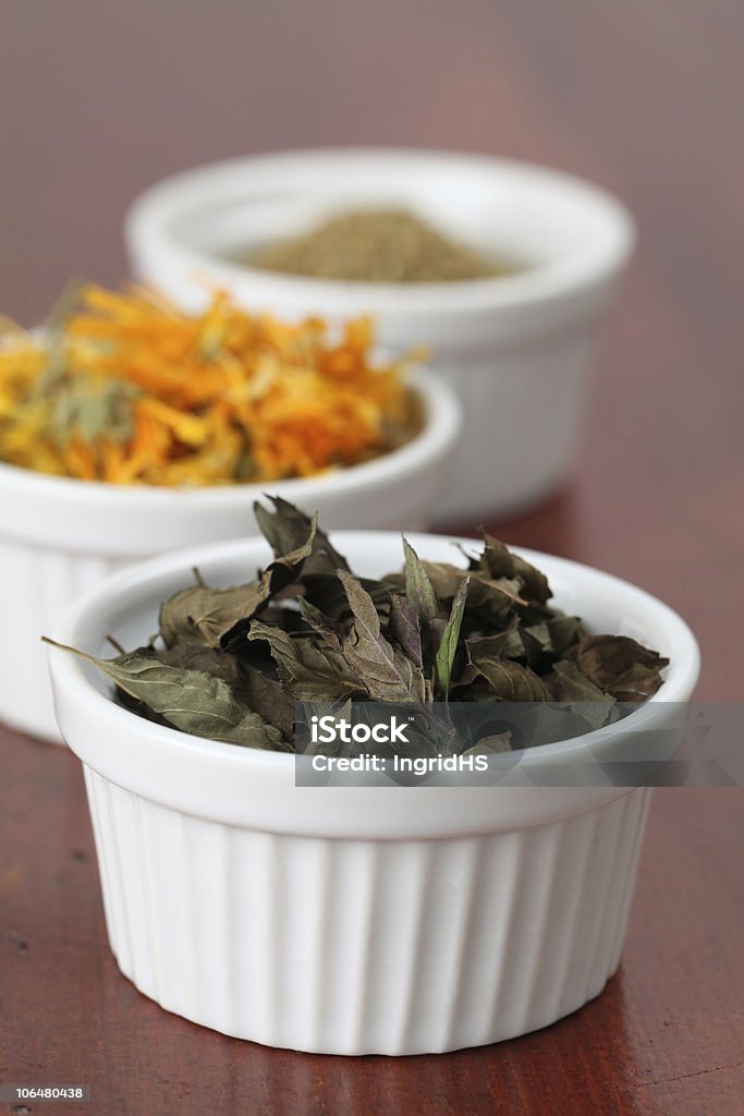 Raccolta di tè-menta - Foto stock royalty-free di Alimentazione sana