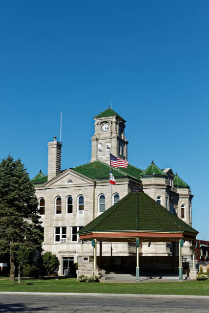 istock Appanoose County Iowa Courthouse and Gazebo 1064809922