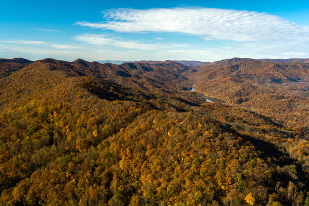 istock Autumn at the Cumberland Gap 1064832594
