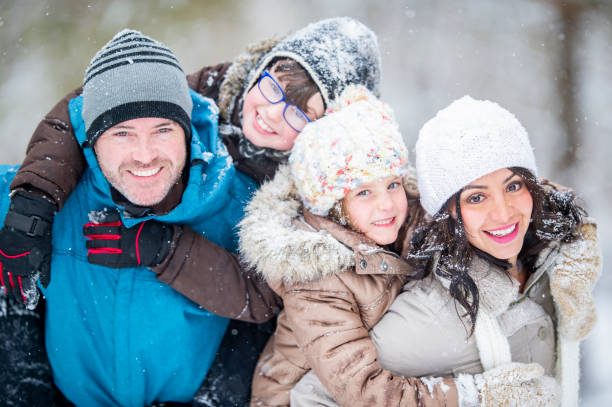 istock Family outing on winter day 1064835542