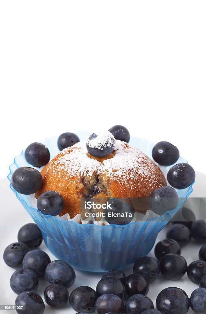 Heidelbeer-Muffin auf weiß - Lizenzfrei Amerikanische Heidelbeere Stock-Foto
