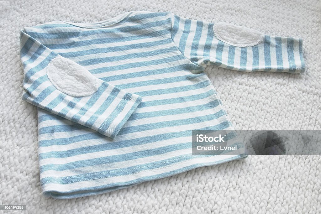 Bebê branco e azul stripes cotton topo - Royalty-free Algodão Foto de stock