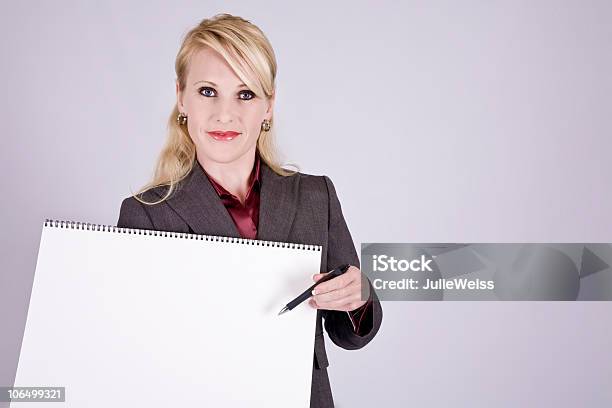 Biznes Kobieta - zdjęcia stockowe i więcej obrazów Biznes - Biznes, Biznes finanse i przemysł, Biznesmenka
