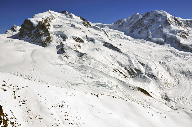 monte rosa e liskamm - liskamm imagens e fotografias de stock