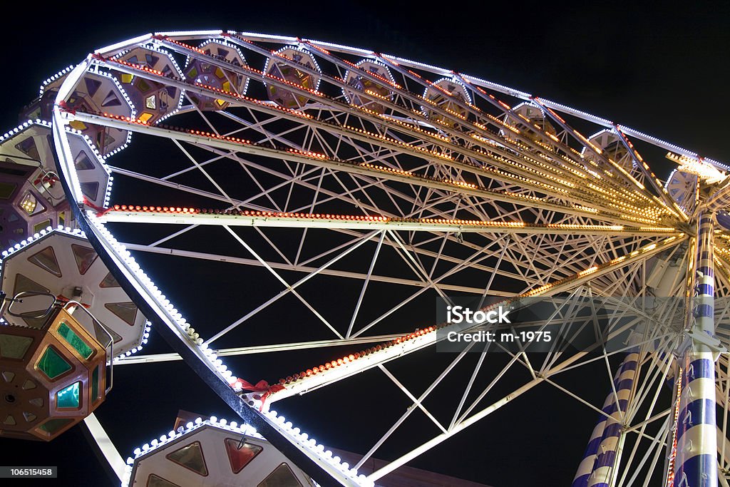 Ferris Wheel por la noche - Foto de stock de Parque público libre de derechos