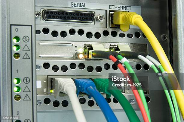 サーバーネットワーク接続 - DSLのストックフォトや画像を多数ご用意 - DSL, つながり, インターネット