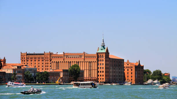 istock Venice Canal and Boat Traffic 1065184414
